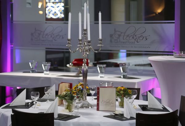 Tischdeko Flockers in Oberhausener Eventlocation